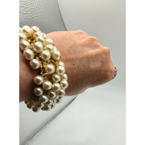 Vintage Gold Tone Cha Cha Bracelet Faux Pearls Stretch Mid Century Glam - Picture 3 of 5